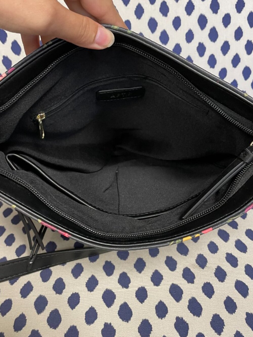 NWT Apt. 9 Black Purse - Picture 3 of 7